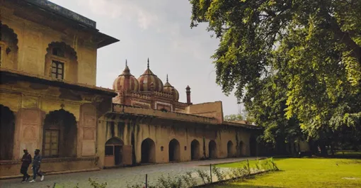 Another “Lal Taj” of Delhi: History and Architecture of Safdarjung Tomb
